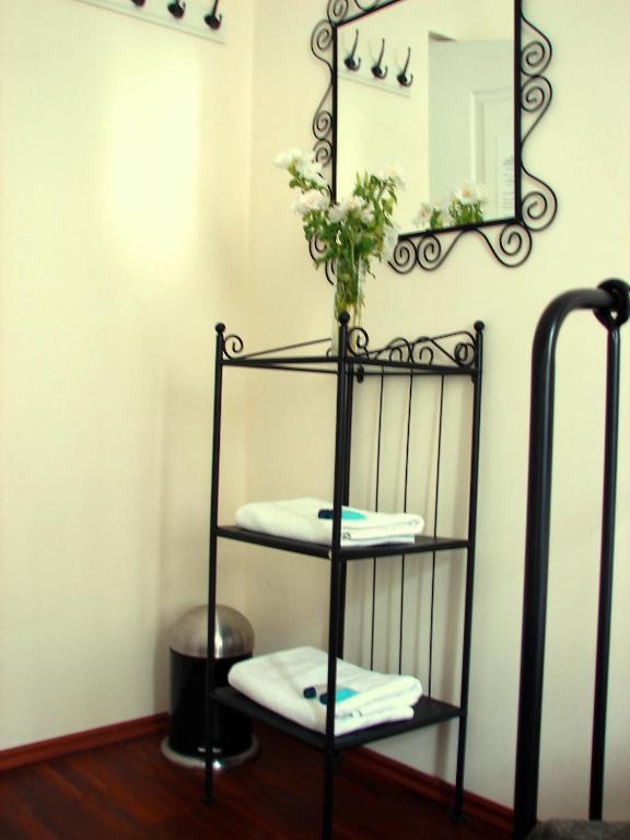Chmielna Guest House Warsaw Room photo