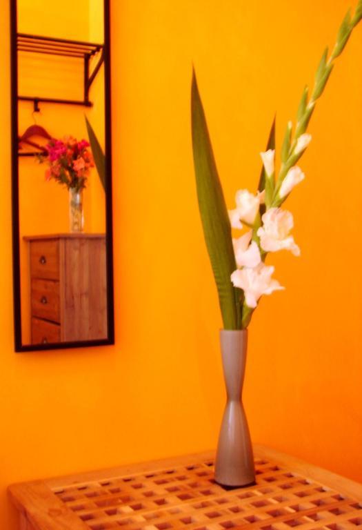Chmielna Guest House Warsaw Room photo